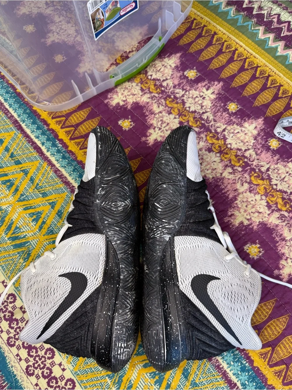 Nike Men’s 11.5 Kyrie 5 Cookies & Cream Sneakers